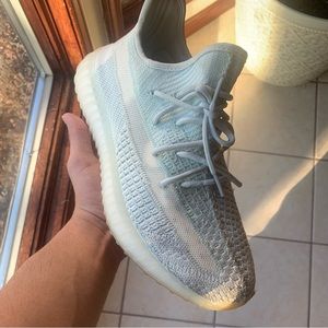 Yeezy V2 Cloud White